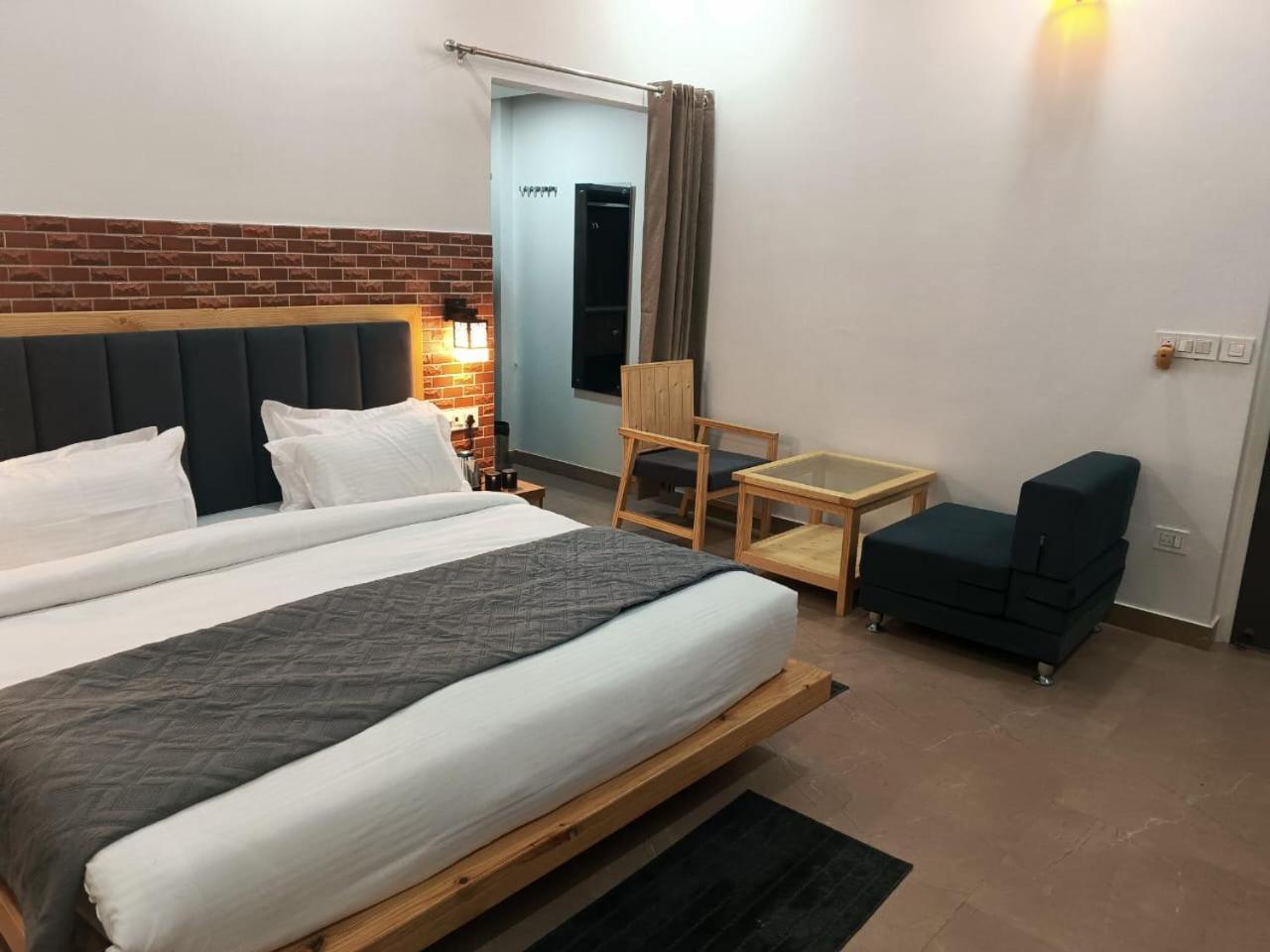 Red Roof Inn 람나가르 외부 사진