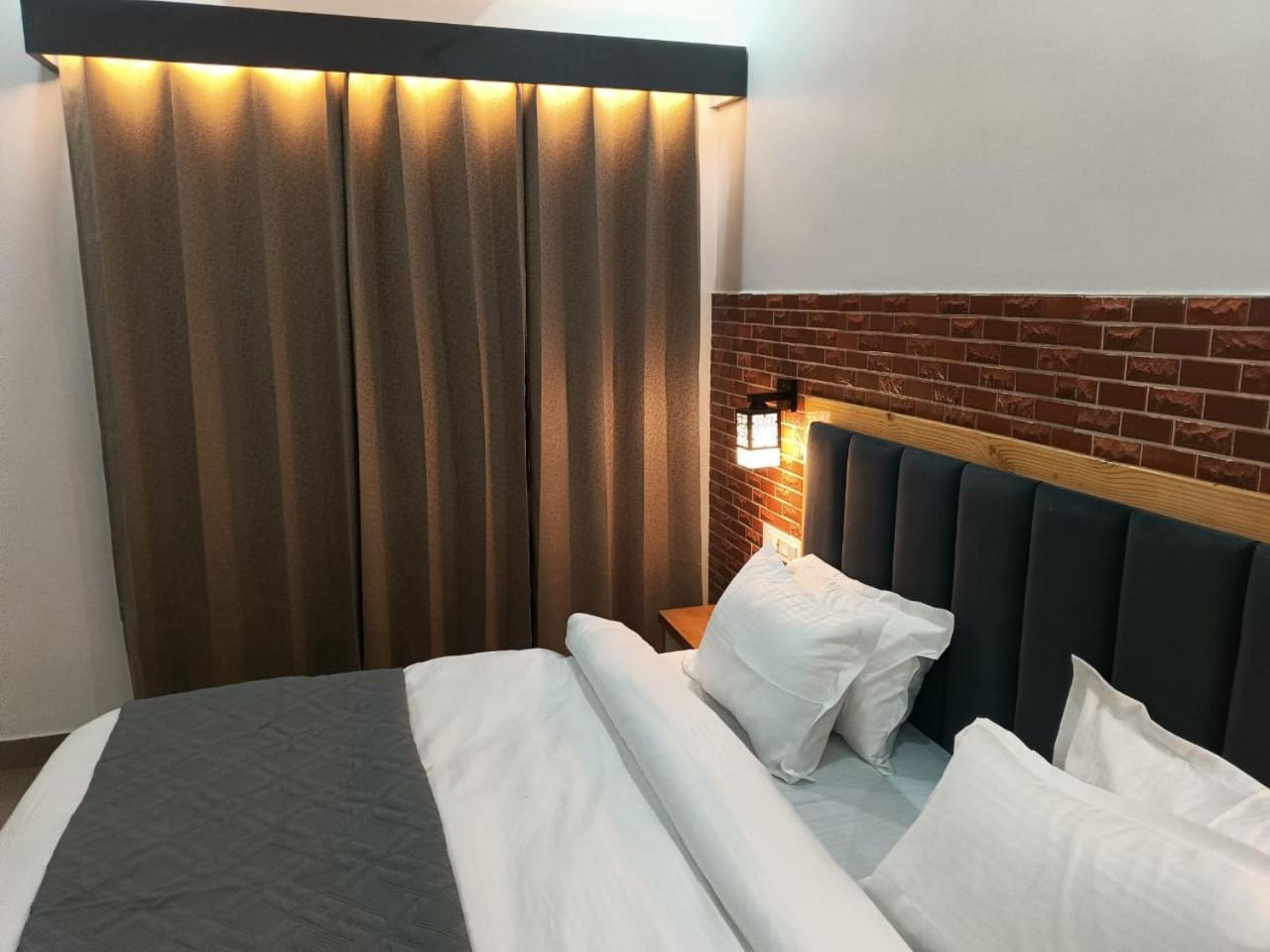 Red Roof Inn 람나가르 외부 사진