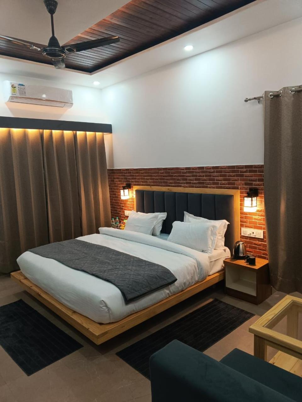 Red Roof Inn 람나가르 외부 사진