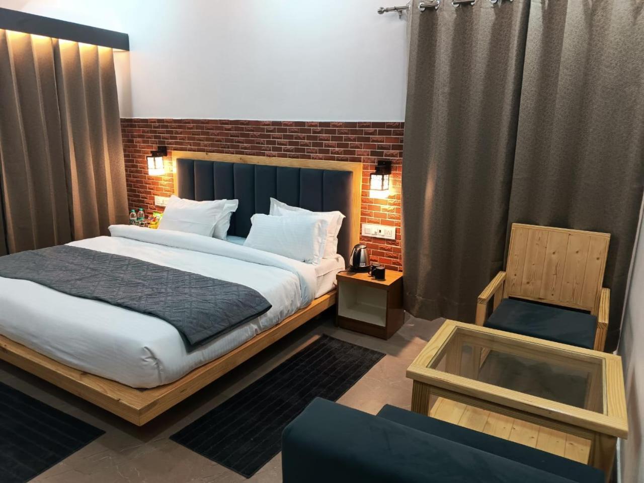 Red Roof Inn 람나가르 외부 사진